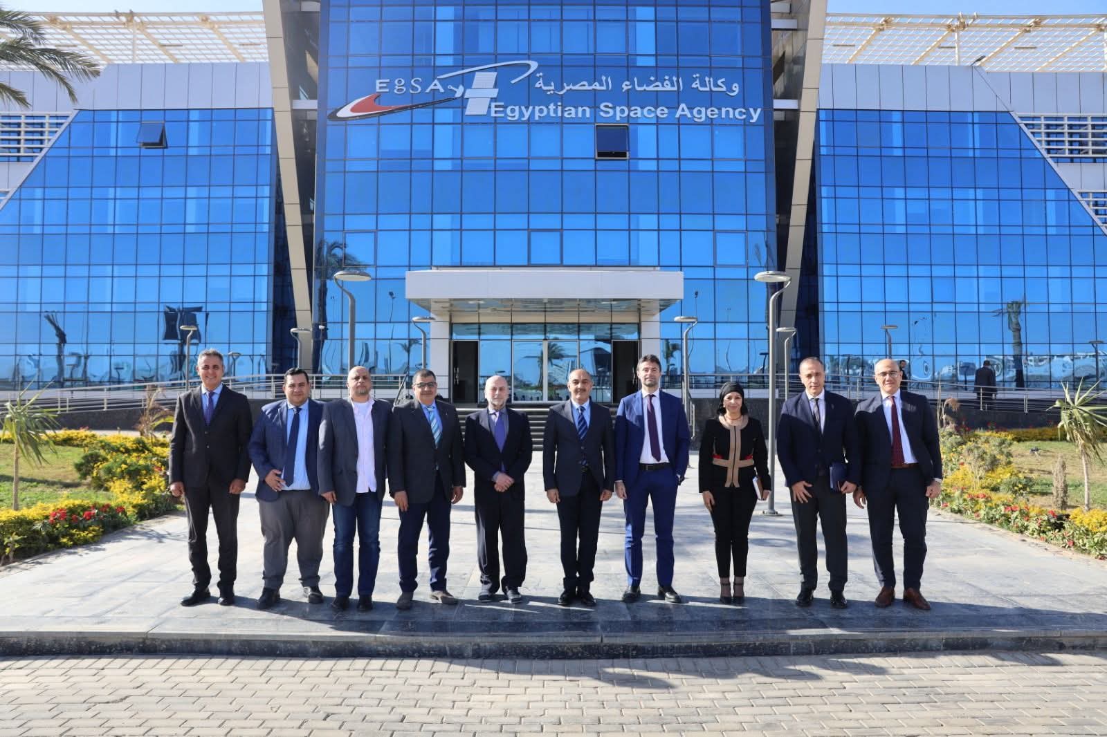مباحثات مصرية إيطالية لتعزيز تقنيات الأقمار الصناعية المتقدمة