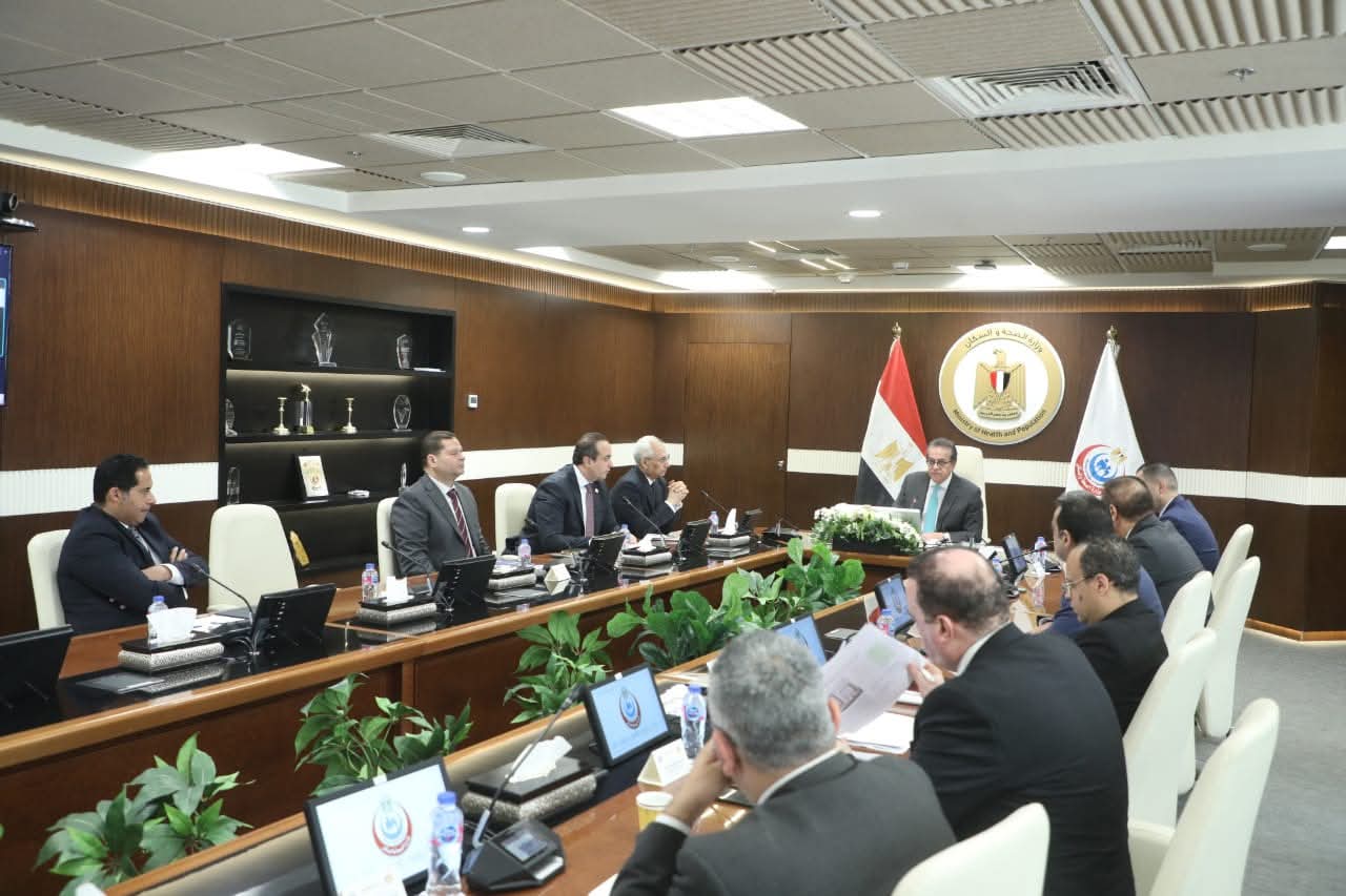 وزير الصحة يتابع استعدادات التشغيل التجريبي للتأمين الصحي الشامل بالمنيا