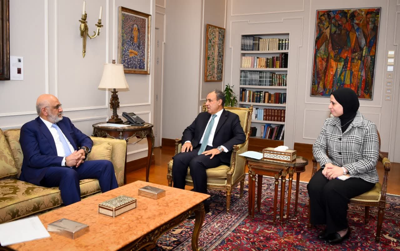 وزير الخارجية يؤكد أهمية دور البنك الدولي للتنمية العربية