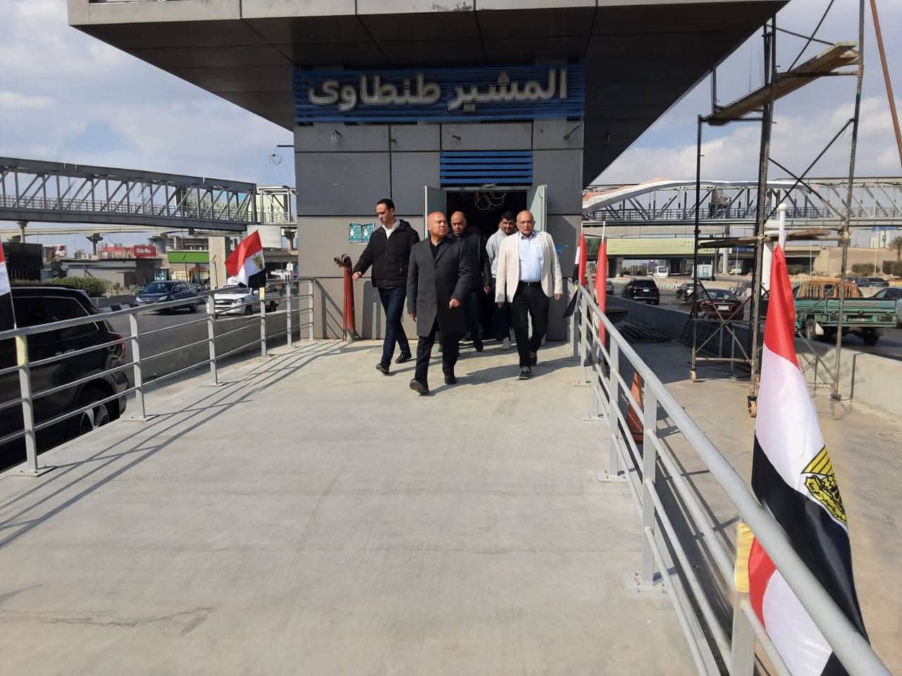 وزير النقل يتابع جاهزية المرحلة الثانية لمشروع الاتوبيس الترددي 