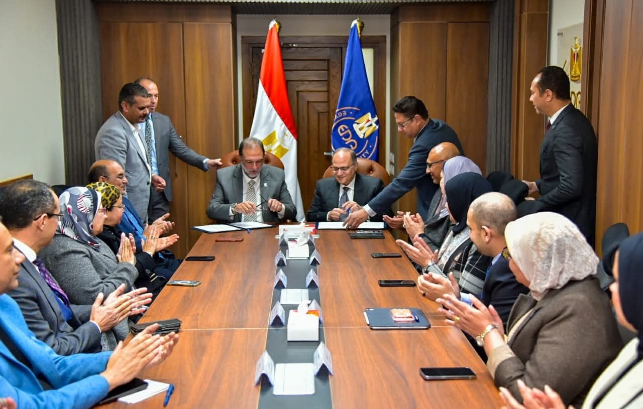 تعاون بين هيئتي الدواء وسلامة الغذاء لتعزيز الرقابة وتبادل البيانات