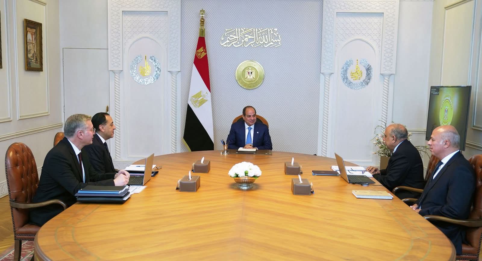 الرئيس السيسي يوجه بتعزيز إمدادات الوقود لدعم استقرار الكهرباء