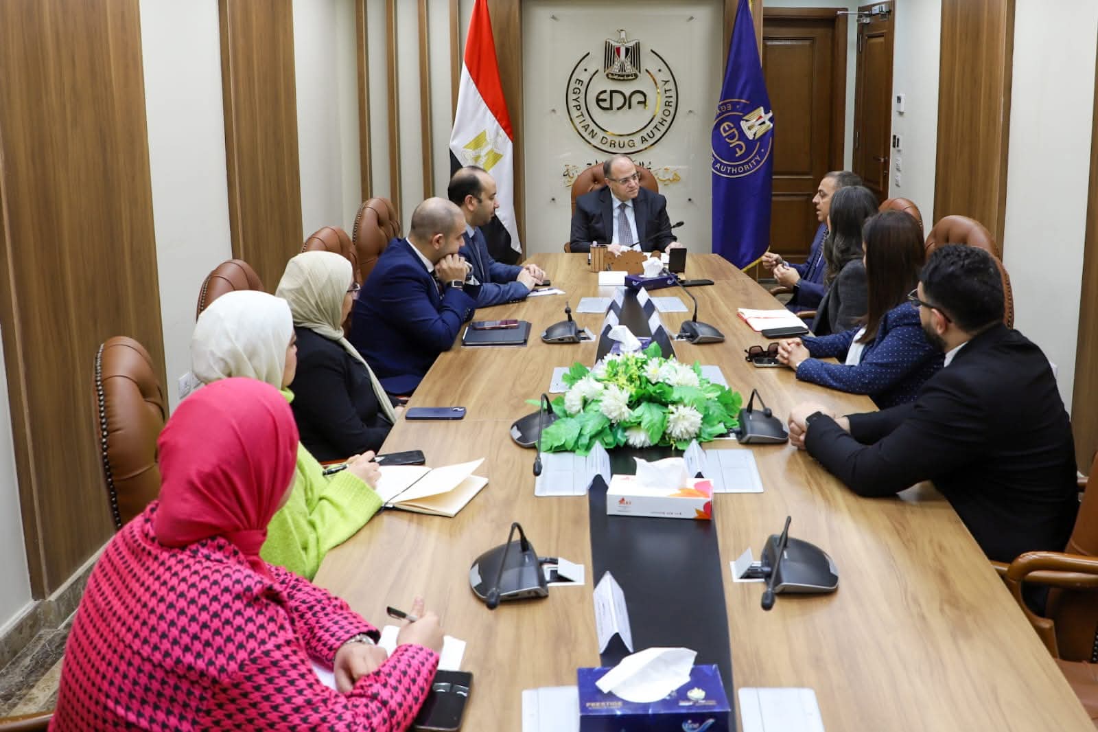 تعاون مصري عالمي لدعم التجارب الإكلينيكية والابتكار الدوائي