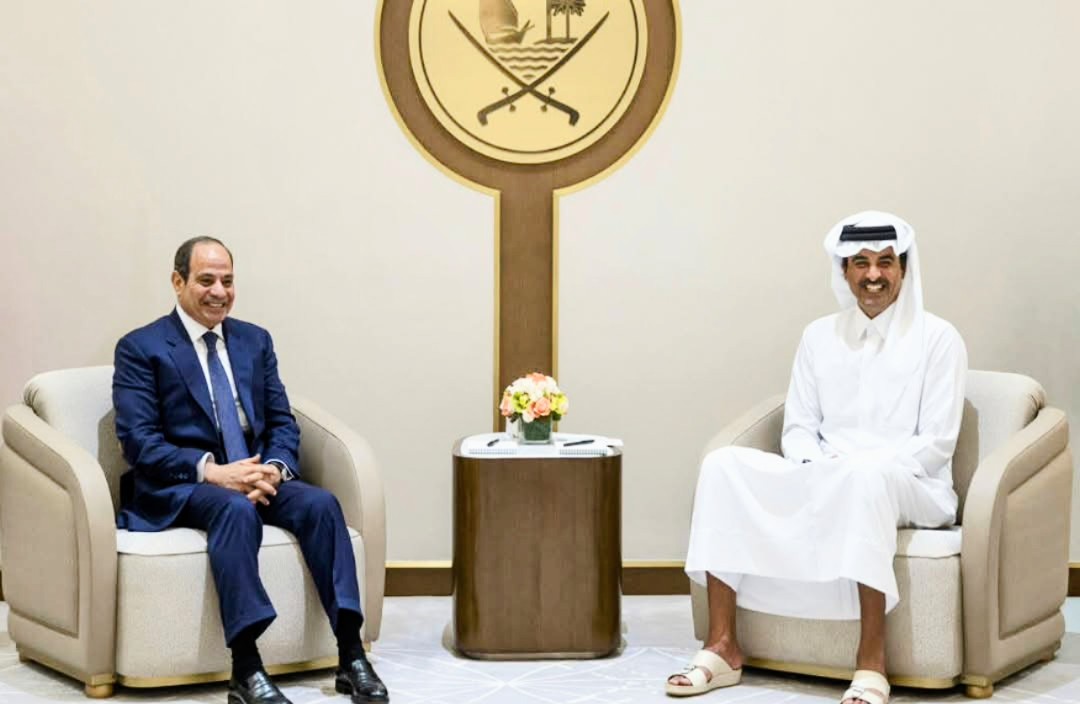 السيسي وتميم يبحثان تطورات المنطقة ويرفضان توسيع دائرة الصراع