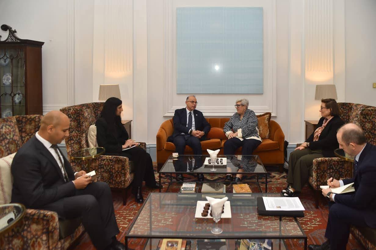 وزير الاستثمار يبحث تعزيز التعاون الأخضر مع المملكة المتحدة