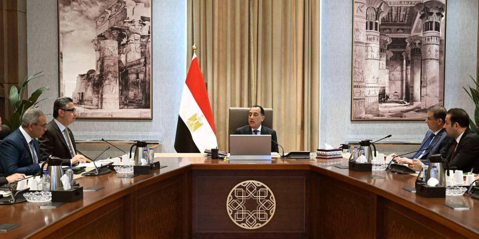 الحكومة تؤكد توافر مخزون استراتيجي آمن من السلع واستقرار الأسعار