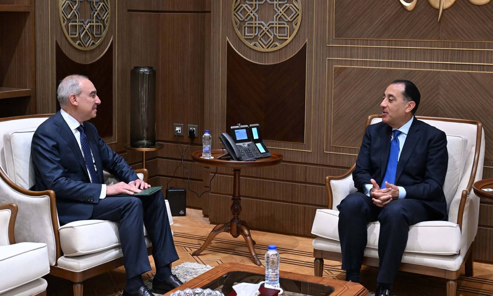 رئيس الوزراء يؤكد تعزيز دور الهيئة العامة للاستعلامات لمواجهة التحديات الإعلامية