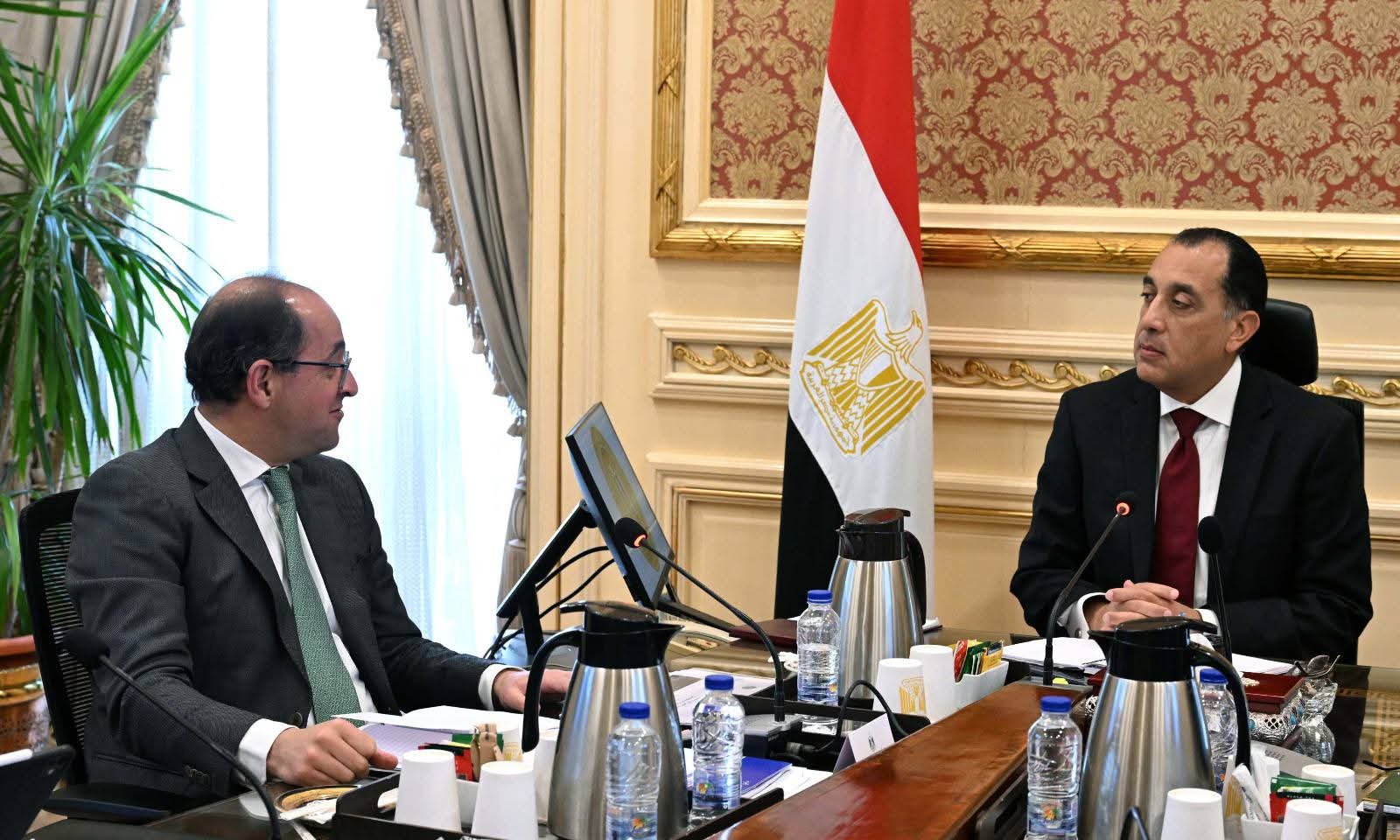 مدبولي يبحث مع وزير المالية تعزيز التمويل وتحفيز الاستثمار والموازنة الجديدة