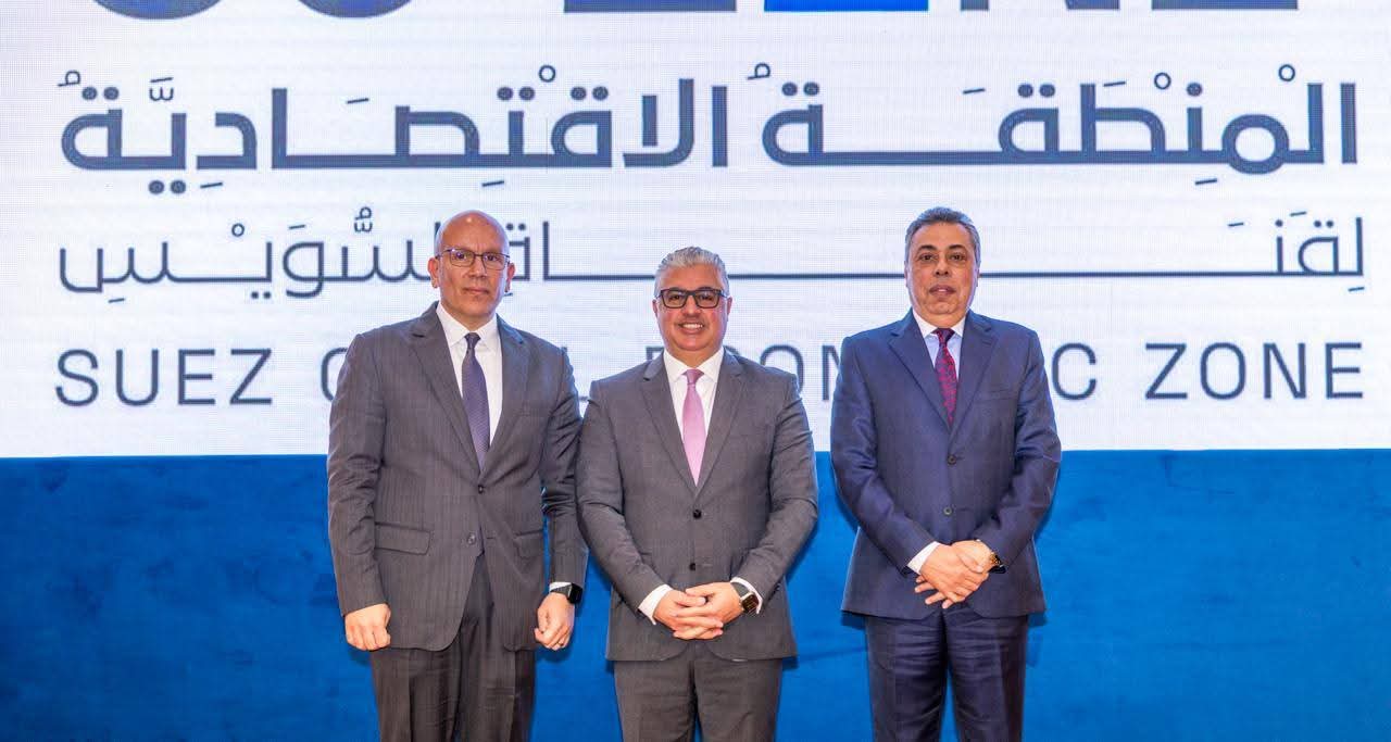 جولة لرئيس اقتصادية قناة السويس ببورسعيد تؤكد دعم الاستثمار وتطوير الكوادر