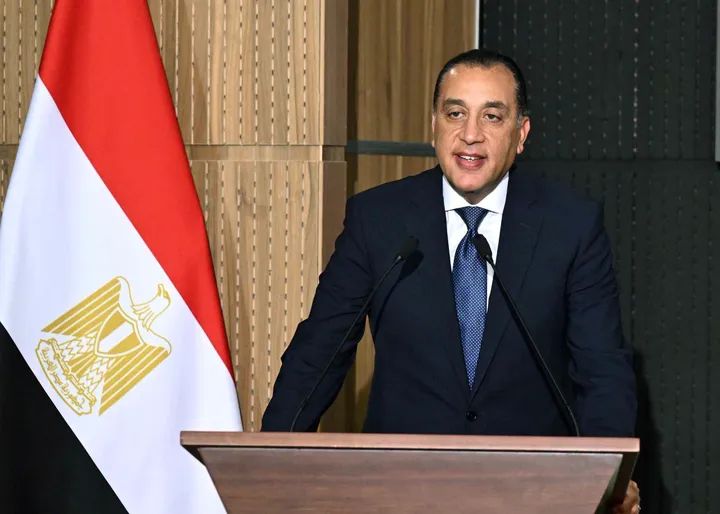 مدبولي: استثمارات تريليونية وفرص عمل ضخمة بمشروع The Spine