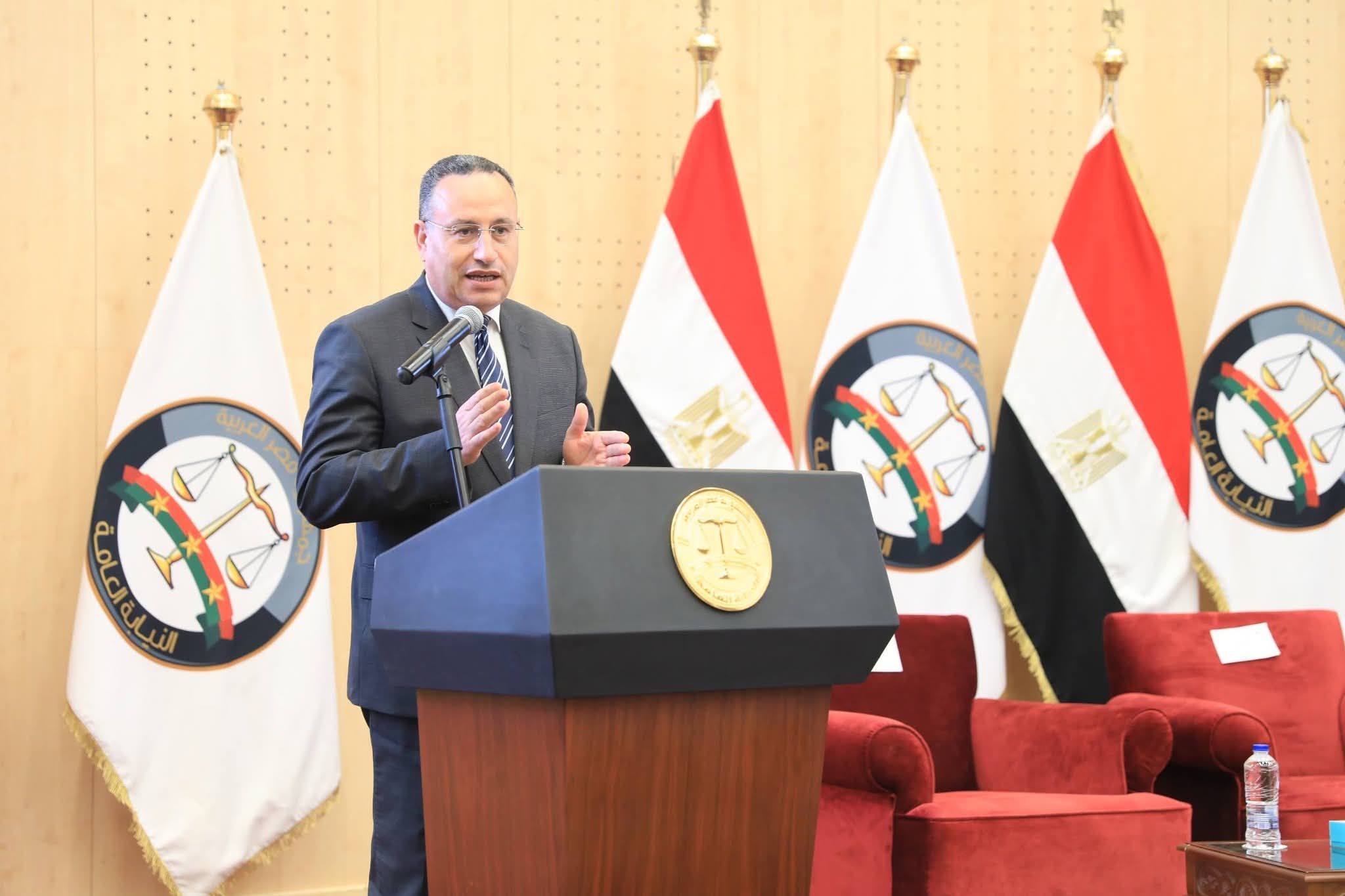 انطلاق الصالونات الثقافية بالجامعات لتعزيز الوعي الوطني والقانوني ودعم الاستقرار