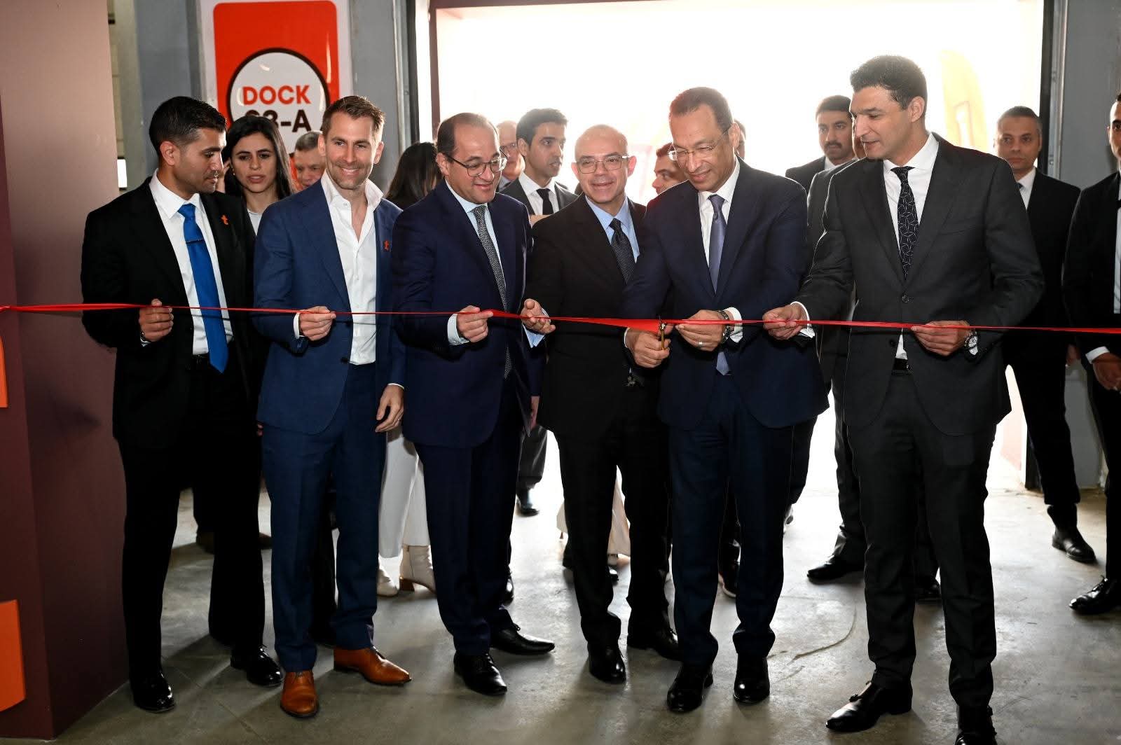 افتتاح أكبر مركز توزيع لطلبات مصر يدعم التجارة السريعة والصناعة الرقمية