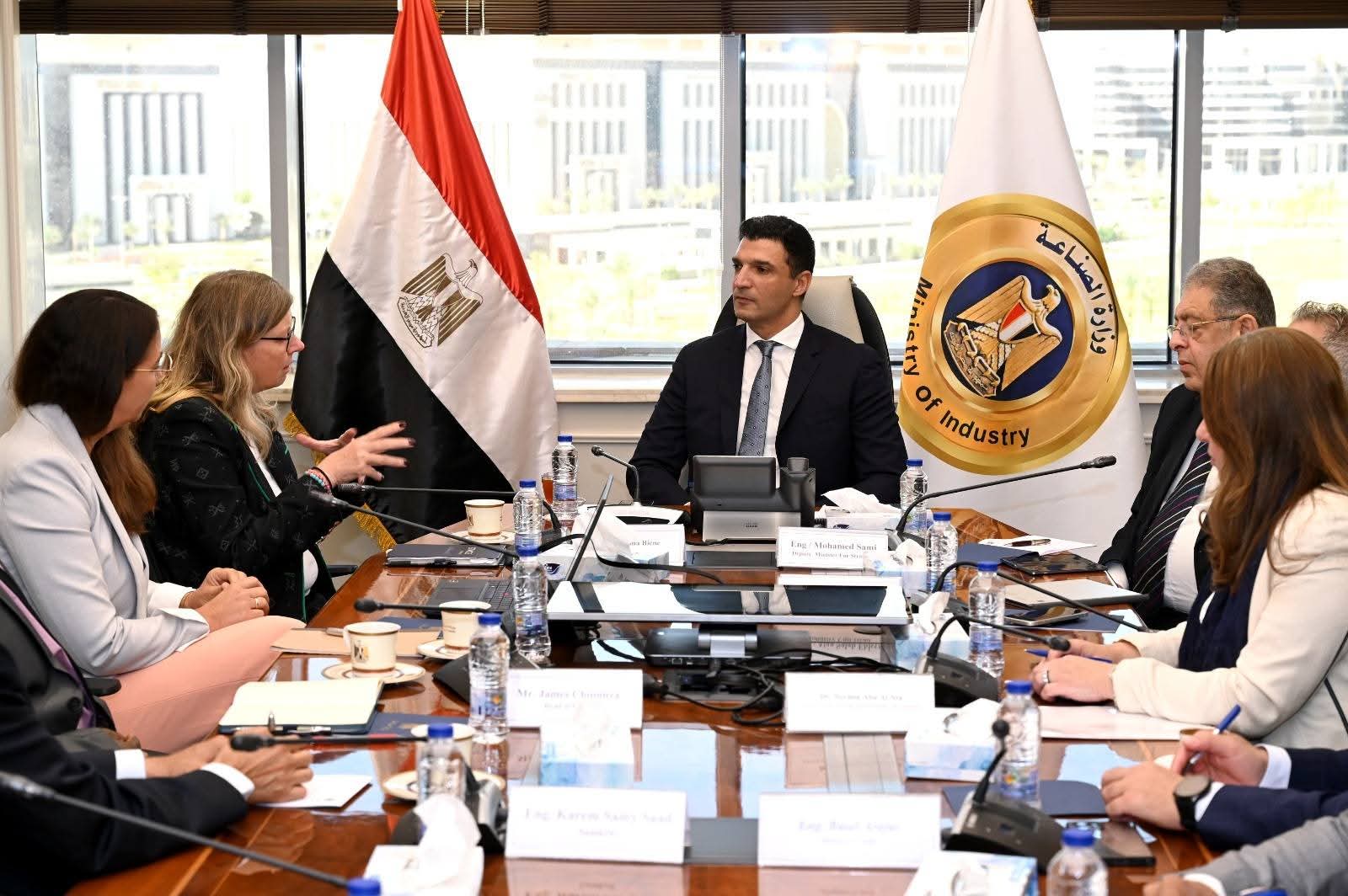 مصر تسرّع توطين صناعة السيارات بحوافز قوية وشراكة فولكس فاجن