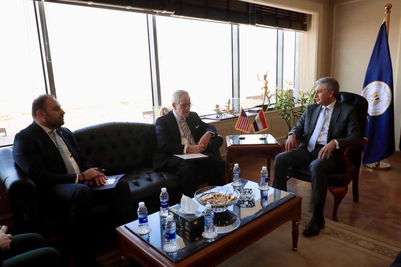 وزير السياحة يبحث زيادة التدفقات الأمريكية وتطوير المواقع الأثرية