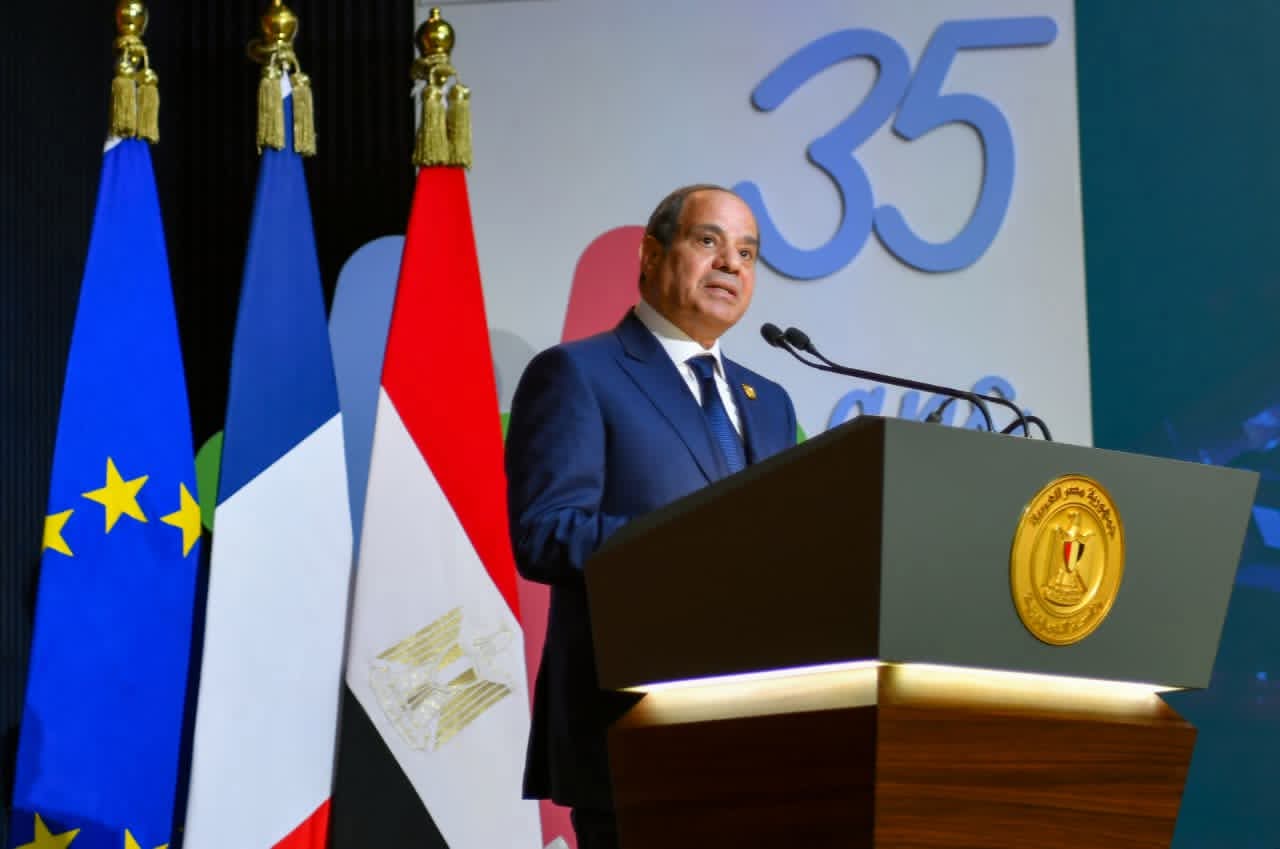 السيسي وماكرون يشهدان افتتاح المقر الجديد لجامعة سنجور ببرج العرب