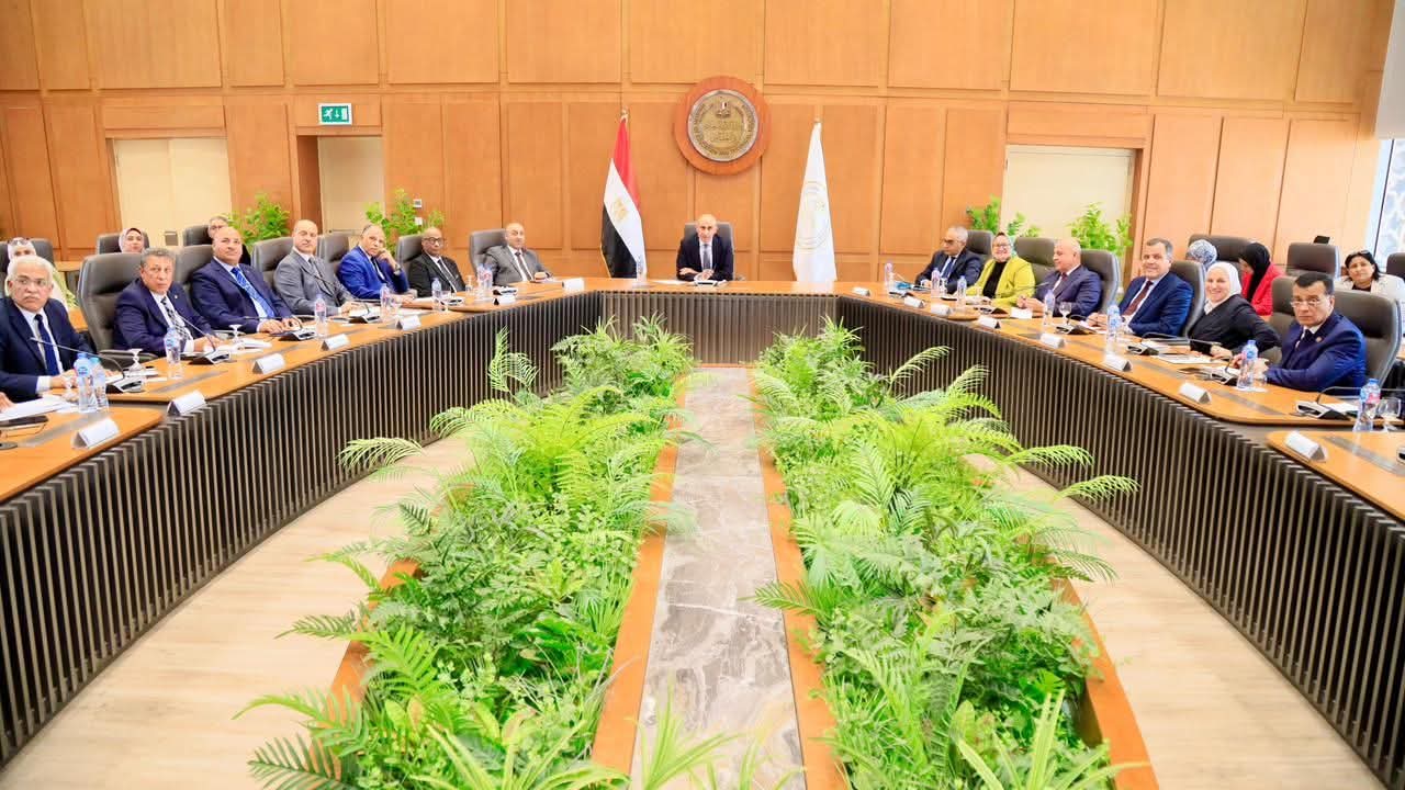 التعليم تستعد لامتحانات نهاية العام وتشدد على الانضباط ومواجهة الغش
