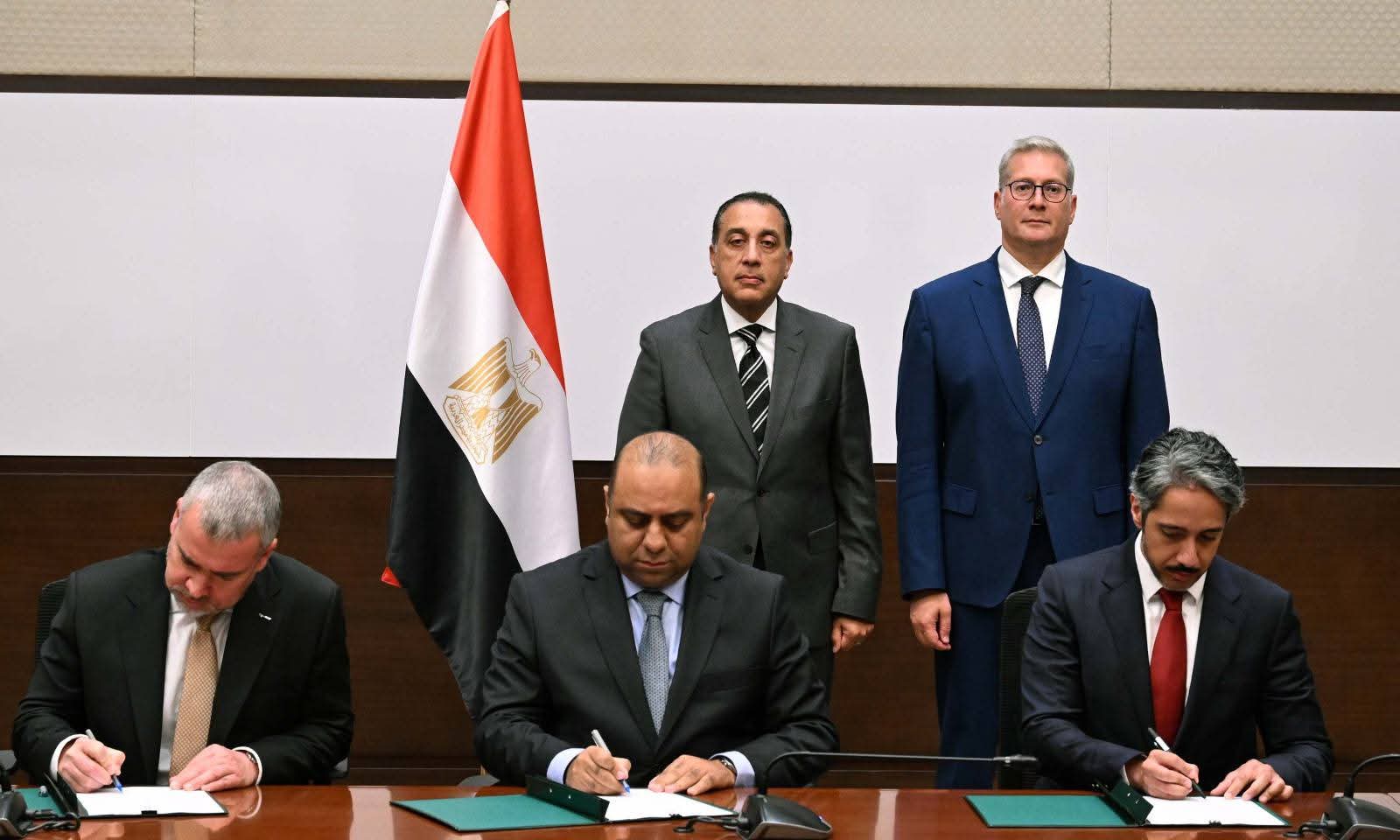 بحضور مدبولي.. مصر توقّع مذكرة تفاهم مع إكسون موبيل وقطر للطاقة