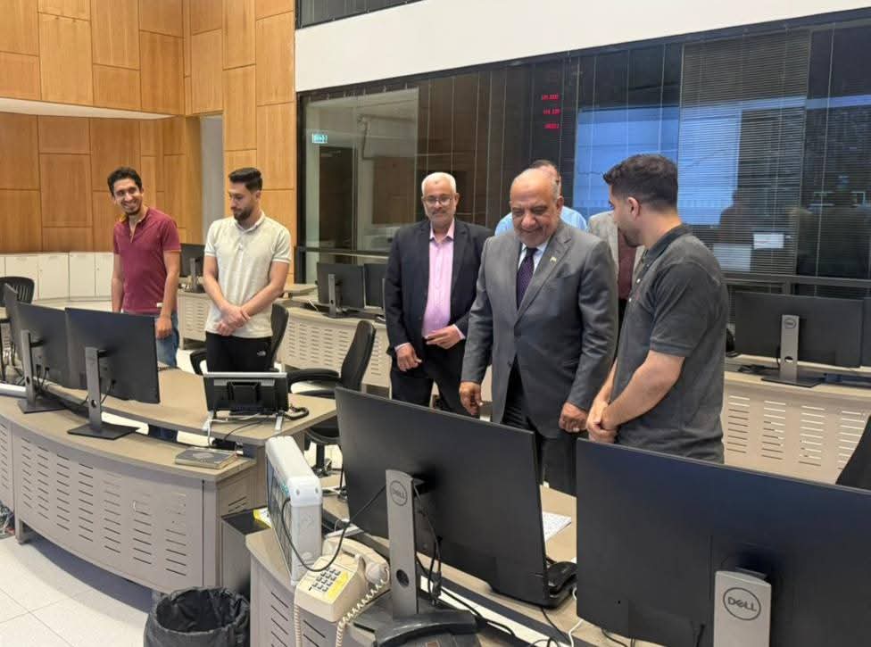 وزير الكهرباء يتابع استقرار الشبكة الموحدة من مركز التحكم القومي