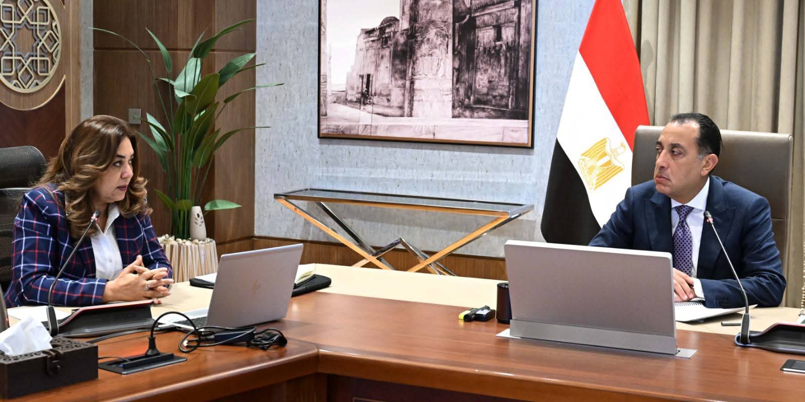 رئيس الوزراء يتابع تنفيذ منظومة الرصد الذكي وتحسين الخدمات المحلية
