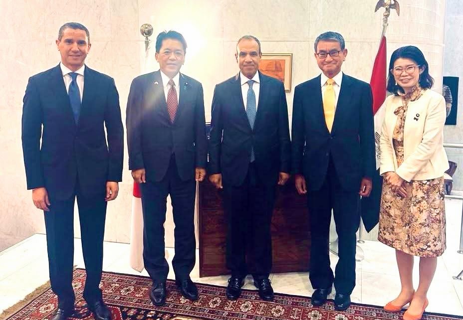 وزير الخارجية يبحث في اليابان تعزيز الشراكة الاستراتيجية والتعاون الاقتصادي والاستثماري