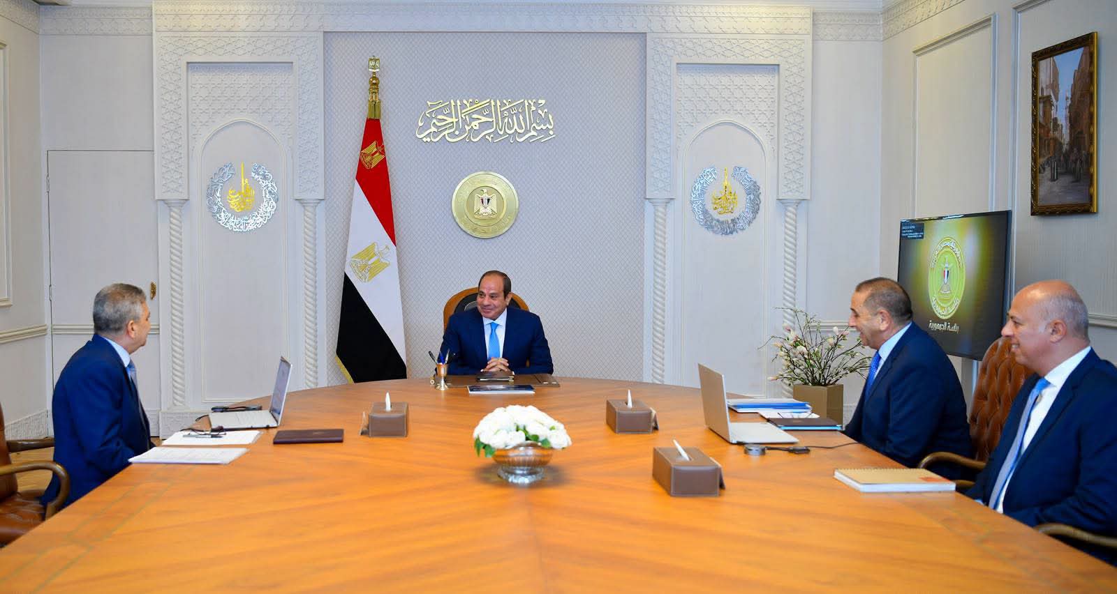 السيسي يتابع تطوير الأسطول البحري وتعزيز توطين الصناعة ودعم الصادرات المصرية