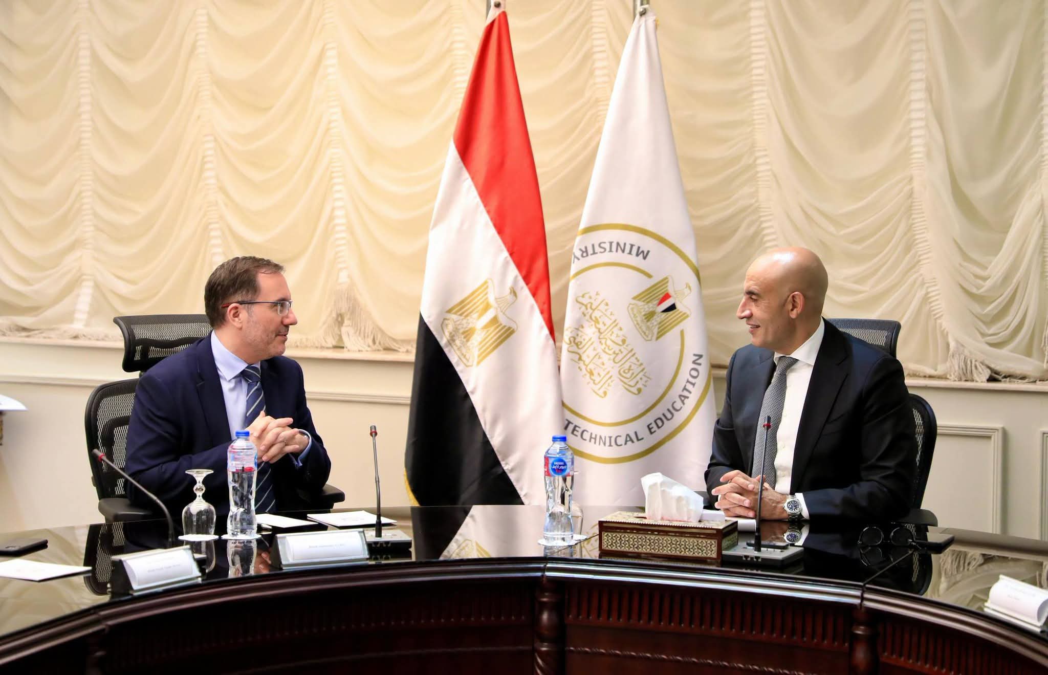 مصر وبريطانيا توسعان التعاون لتطوير التعليم والذكاء الاصطناعي وضمان الجودة