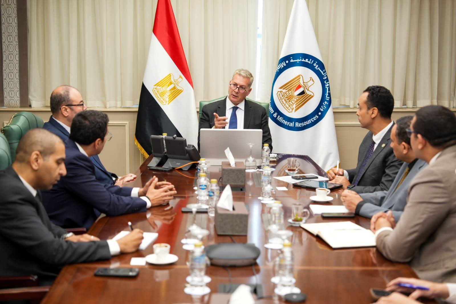 وزير البترول يبحث توظيف الذكاء الاصطناعي لزيادة الإنتاج وتعزيز الاستدامة الرقمية