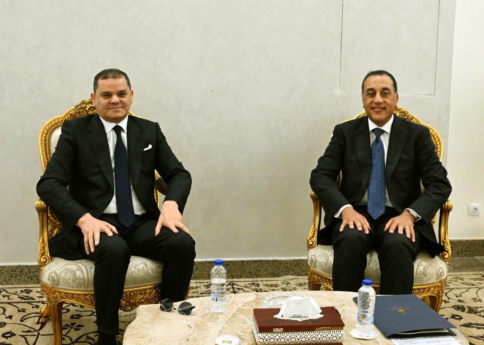 مصر وليبيا تعززان التعاون في مجالات الطاقة والاستثمارات والبنية التحتية