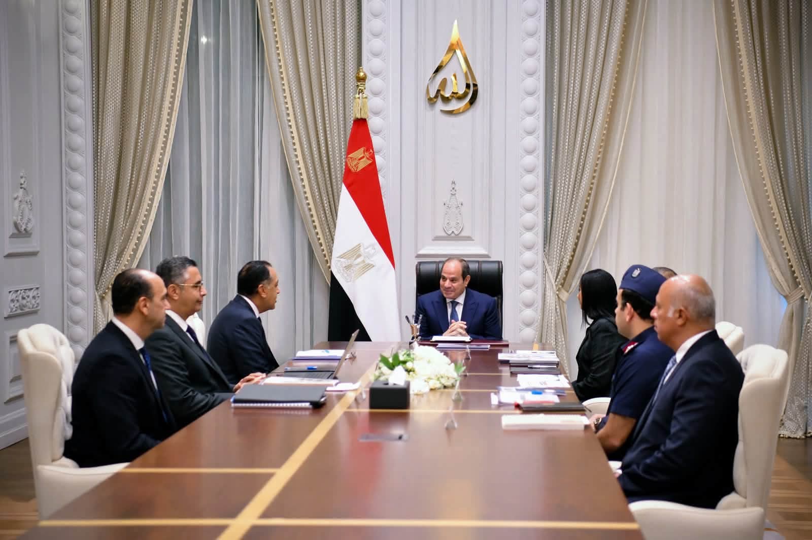 الرئيس السيسي يشدد على تحقيق الاكتفاء الذاتي من السلع الاستراتيجية