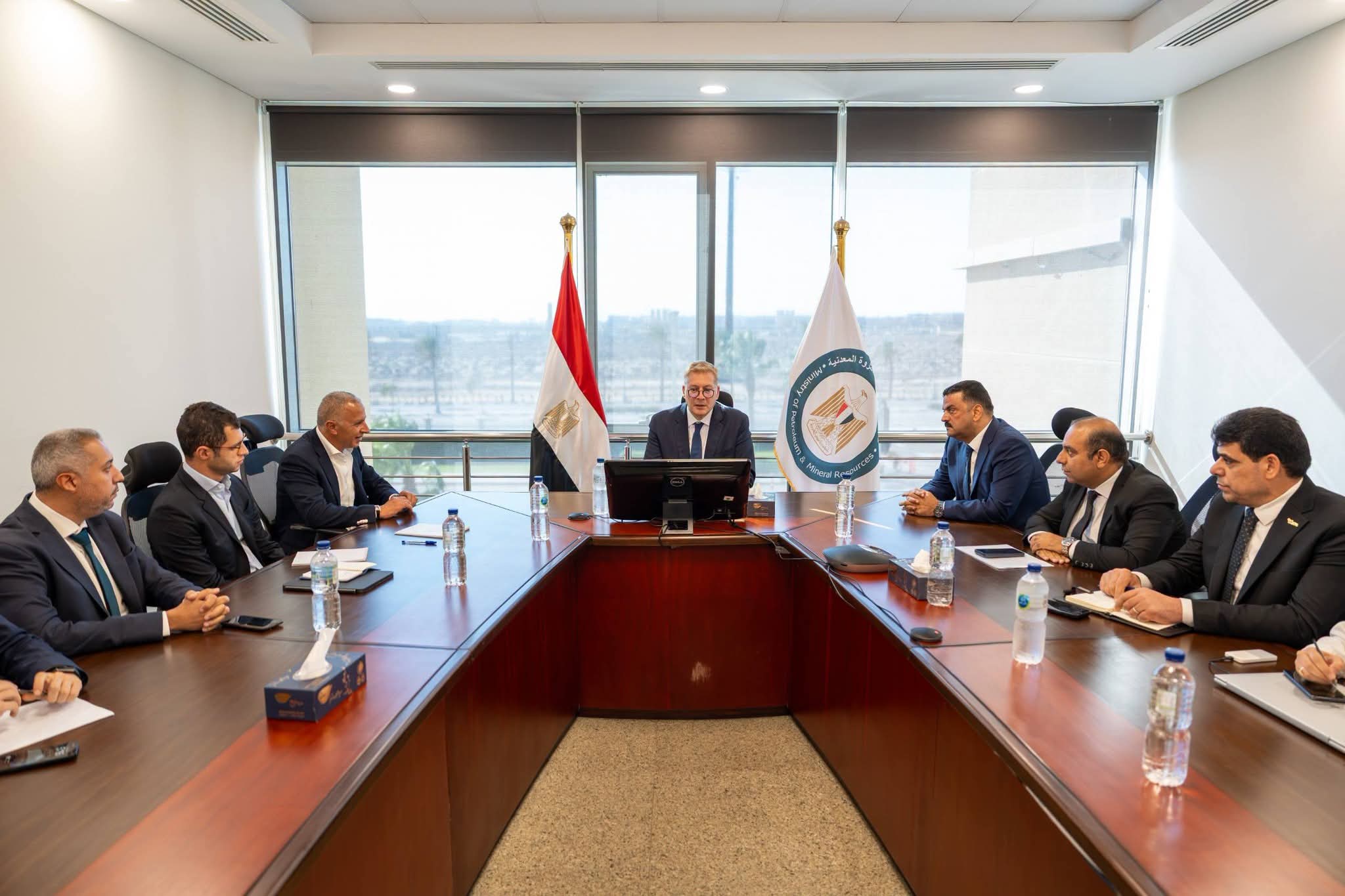 وزير البترول يبحث تسريع تنفيذ مصنع الأسمدة الفوسفاتية بقناة السويس