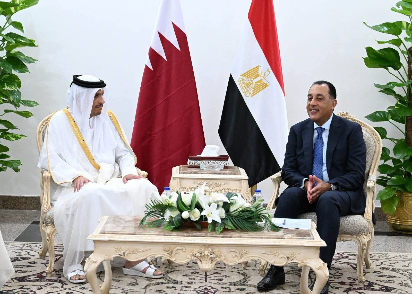 مدبولي ورئيس وزراء قطر يبحثان تعزيز التعاون والشراكة بين البلدين