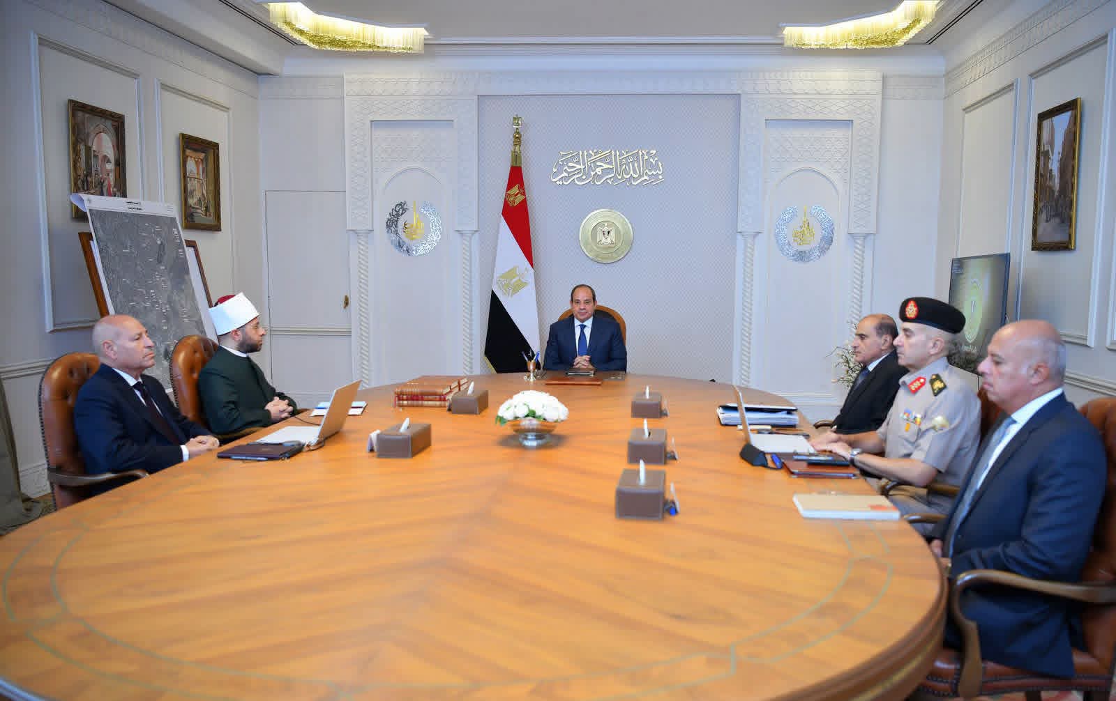 السيسى يوجه بإحياء القاهرة التاريخية وتحويل قلبها لمزار سياحى مفتوح