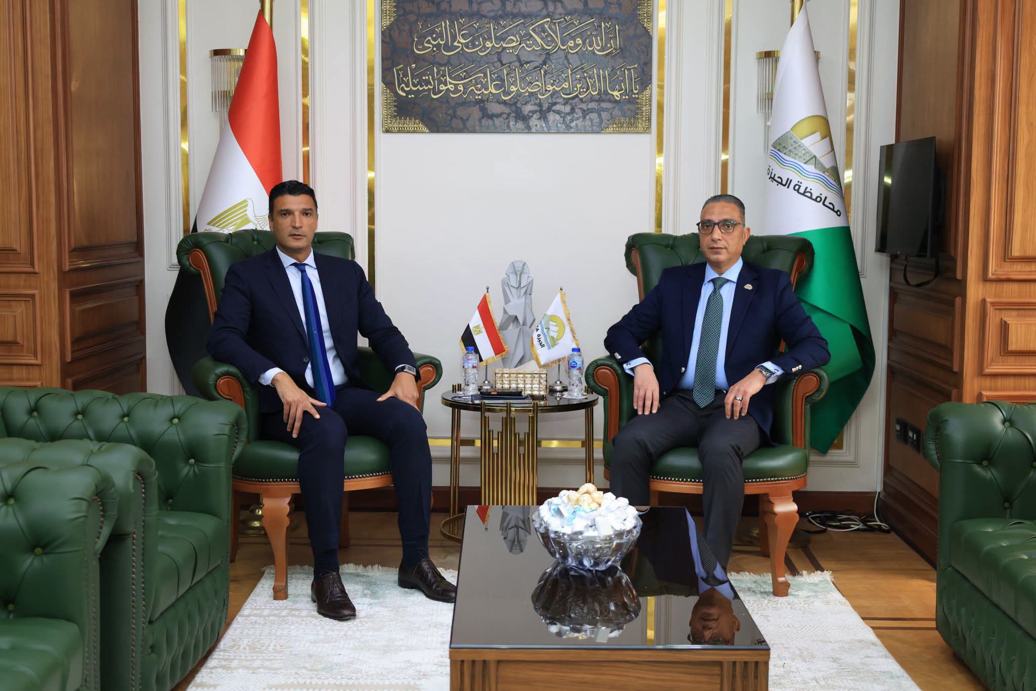 محافظ الجيزة يستقبل وزير الصناعة لبحث تطوير المناطق الصناعية