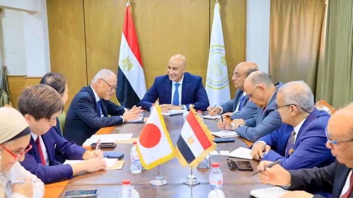 وزير التعليم يبحث تطوير التعاون مع اليابان في المدارس والتدريب