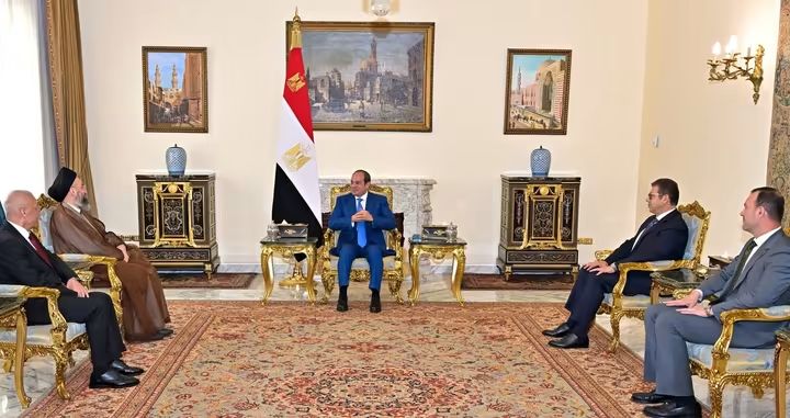 الرئيس السيسي وعمار الحكيم يبحثان تعزيز الأمن والاستقرار العربي