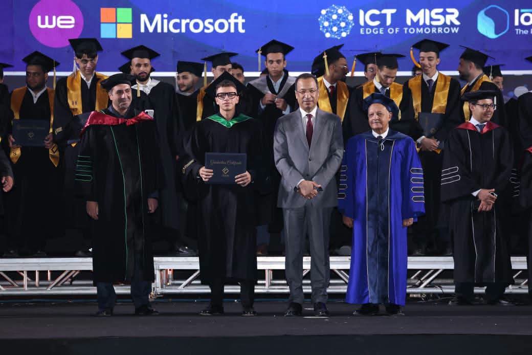 جامعة مصر للمعلوماتية تحتفل بتخريج دفعة جديدة وتوقيع 3 اتفاقيات تعاون