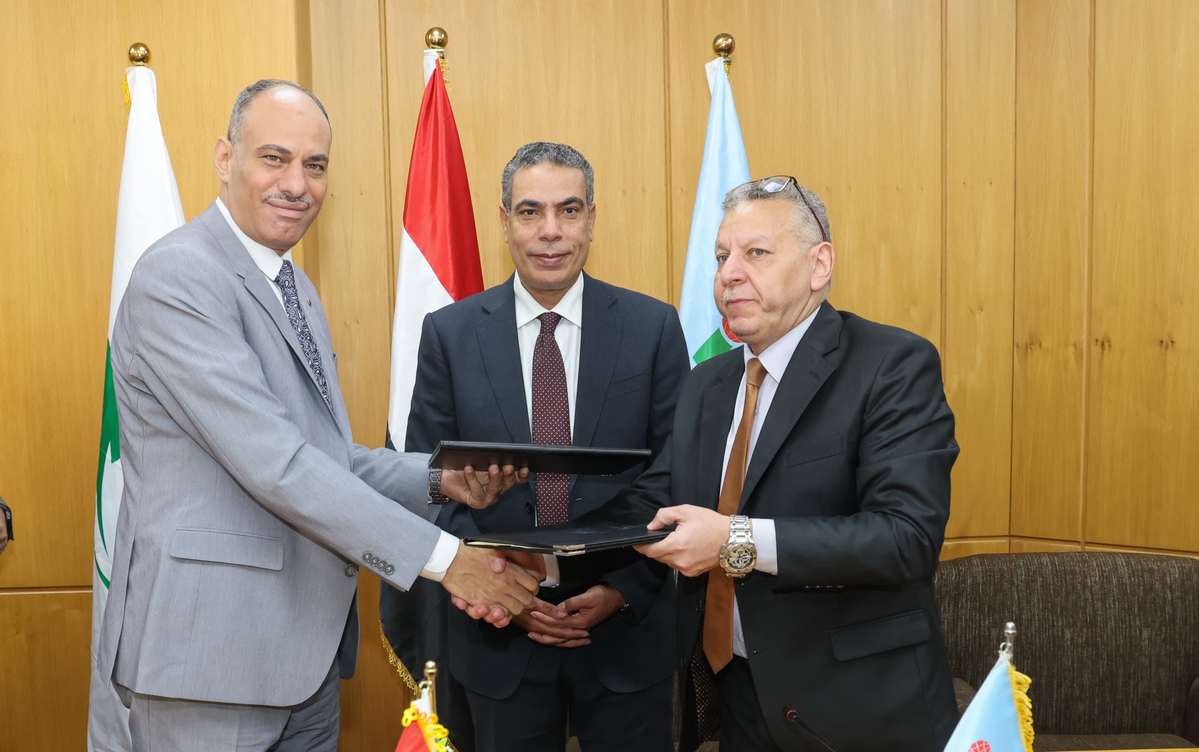 البريد المصري يطلق خدماته المالية داخل الأكاديمية الدولية للإعلام 