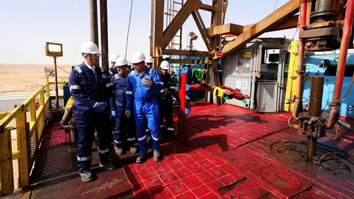 وزير البترول يؤكد جاهزية الطاقة للصيف ويسرع إنتاج الغاز