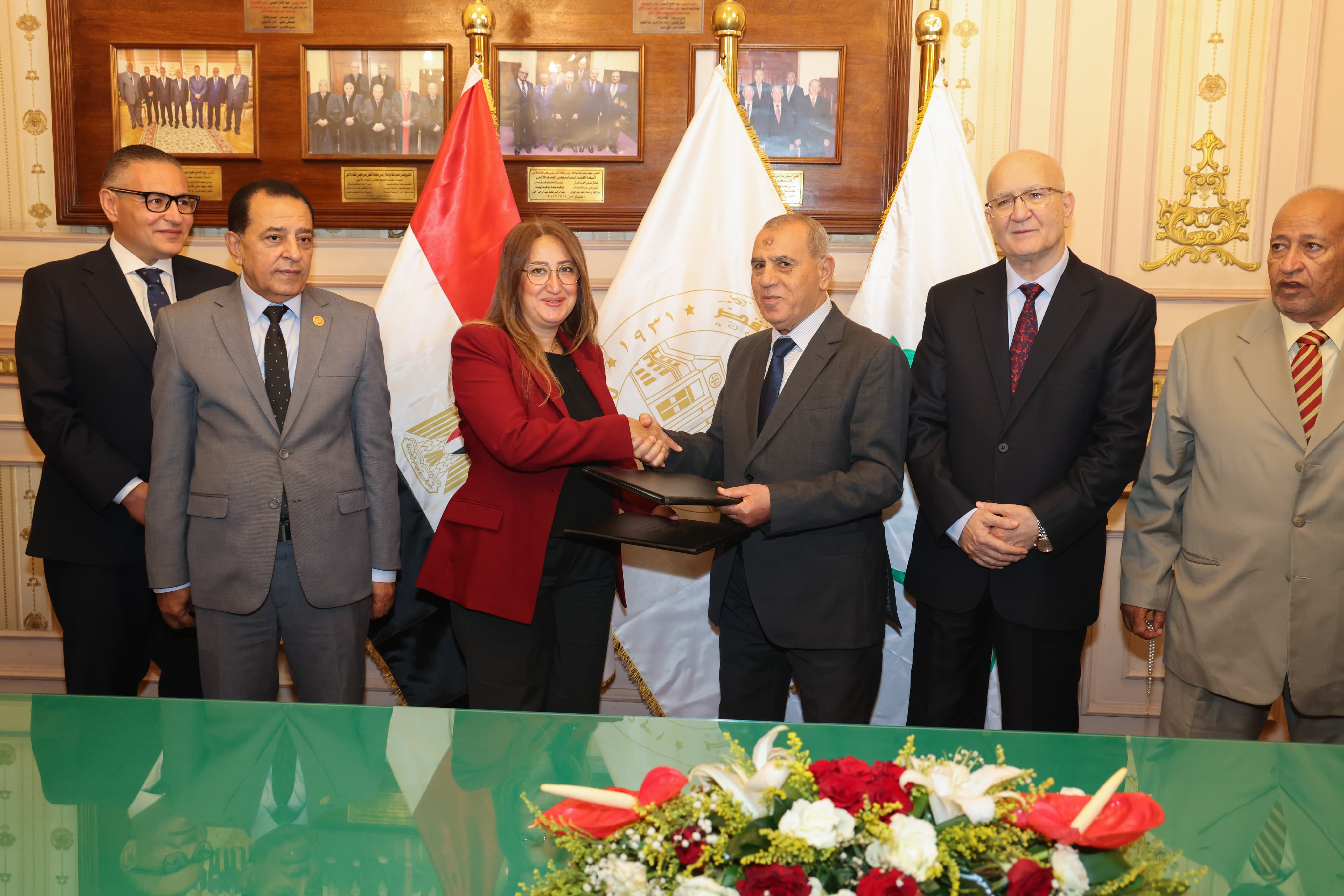 مجلس القضاء الأعلى والبريد يطلقان خدمة الإعلان القضائي الإلكتروني المسجل