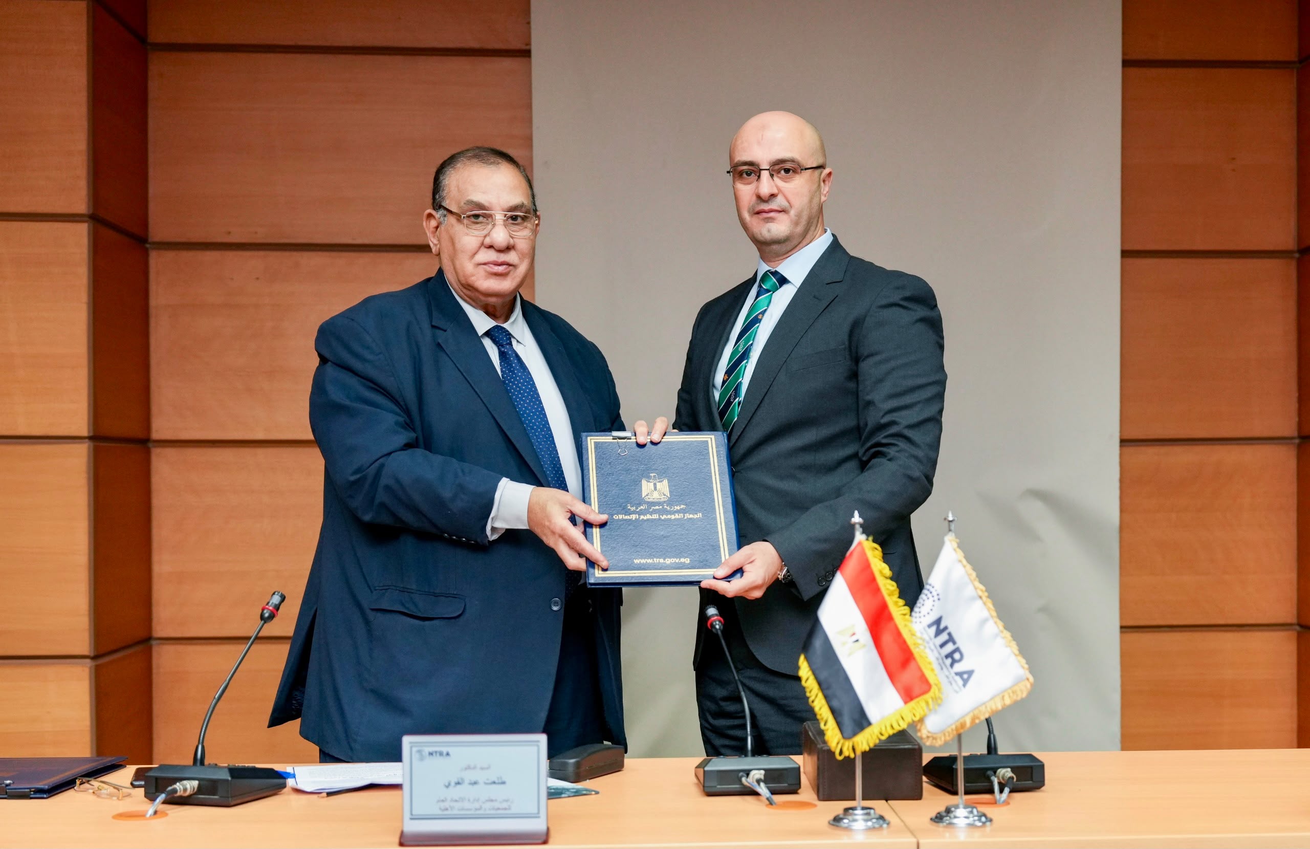 تنظيم الاتصالات والجمعيات الأهلية يوقعان بروتوكولًا لحماية الأطفال ومستخدمي الإنترنت