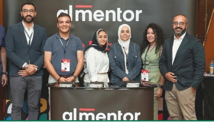 المنتور تطلق كورس أساسيات الغناء العربي مع نسمة محجوب لتطوير المهارات الصوتية