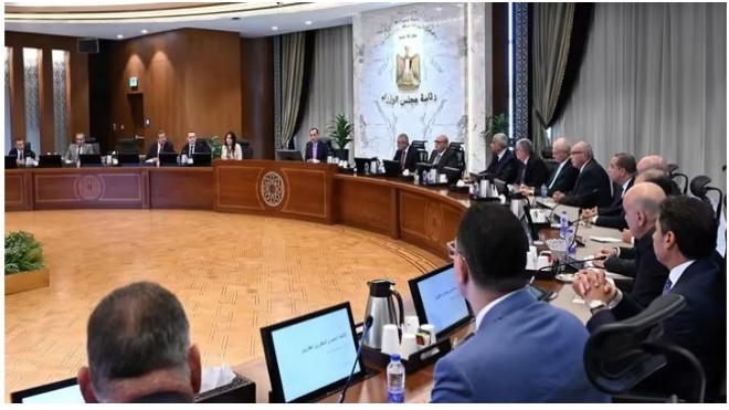 رئيس الوزراء يناقش مع المطورين قانون تنظيم السوق العقارية