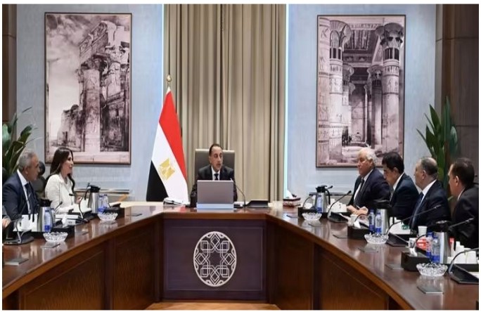 رئيس الوزراء: تنمية الساحل الشمالي تتجاوز السياحة لجذب الاستثمارات