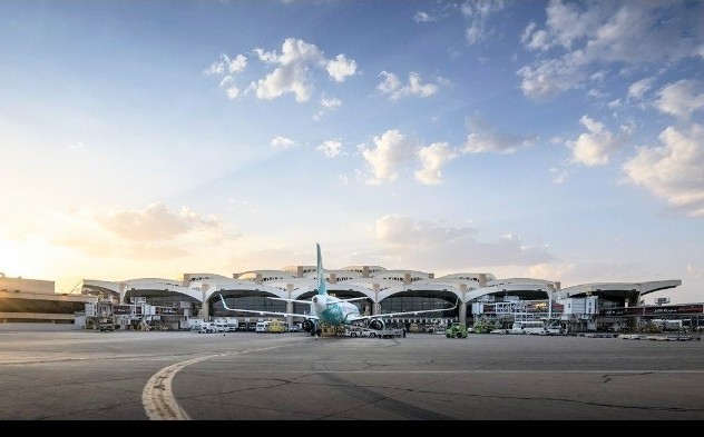 السعودية تؤكد حقها بالدفاع عن أراضيها عقب هجوم مطار الرياض
