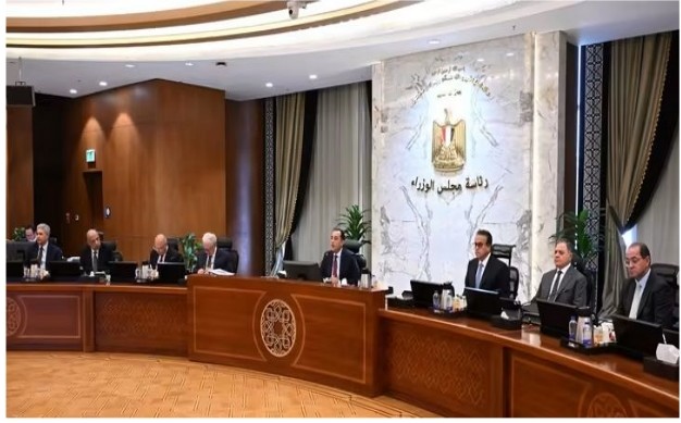 مجلس الوزراء يناقش استعدادات الحكومة لمؤتمر أكتوبر وتحديات المرحلة الراهنة