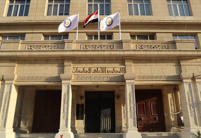 الجامعات تبدأ حصر أوائل الخريجين لتعزيز فرص التوظيف الحكومي