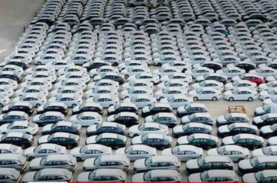 تحذيرات من ارتفاع أسعار السيارات في مصر حال استمرار الحرب 