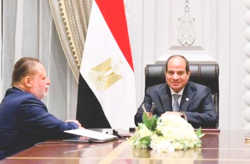 الرئيس السيسي يتابع تحسن المؤشرات الاقتصادية وتراجع التضخم